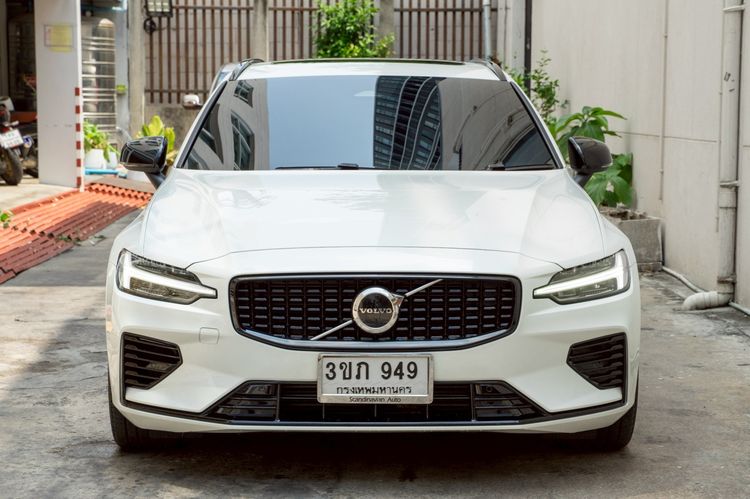 Volvo V60 2022 2.0 T8 Inscription 4WD Sedan ปลั๊กอินไฮบริด (PHEV) ไม่ติดแก๊ส เกียร์อัตโนมัติ ขาว รูปที่ 4