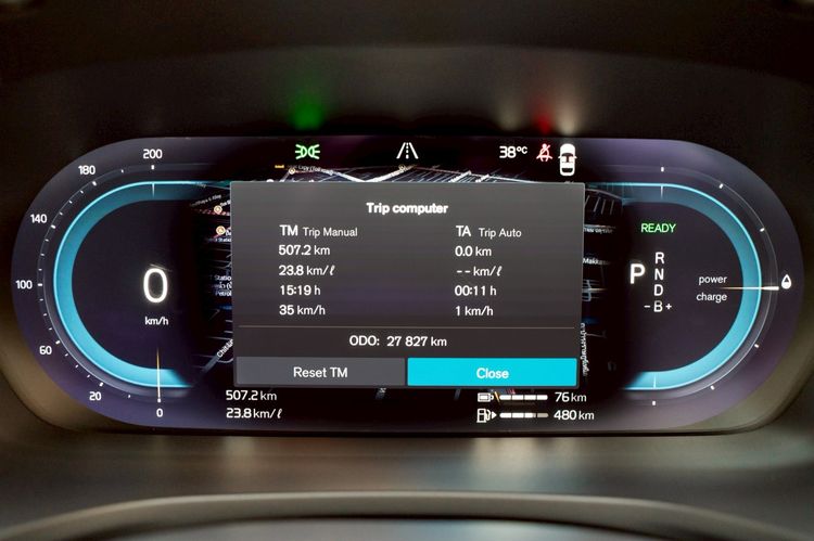 Volvo V60 2022 2.0 T8 Inscription 4WD Sedan ปลั๊กอินไฮบริด (PHEV) ไม่ติดแก๊ส เกียร์อัตโนมัติ ขาว รูปที่ 2