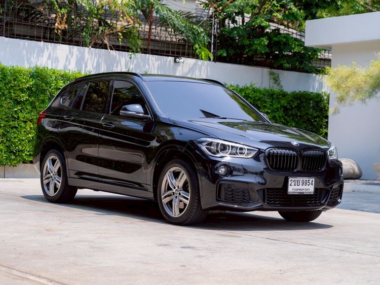 รถ BMW X1 2.0 sDrive20d M Sport สี ดำ
