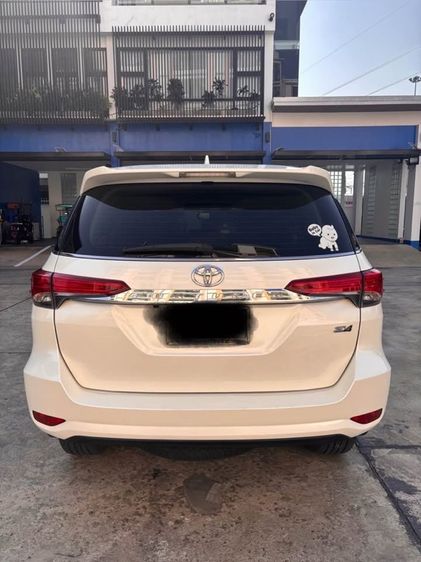 Toyota Fortuner 2017 2.4 V 4WD Pickup ดีเซล ไม่ติดแก๊ส เกียร์อัตโนมัติ ขาว รูปที่ 4