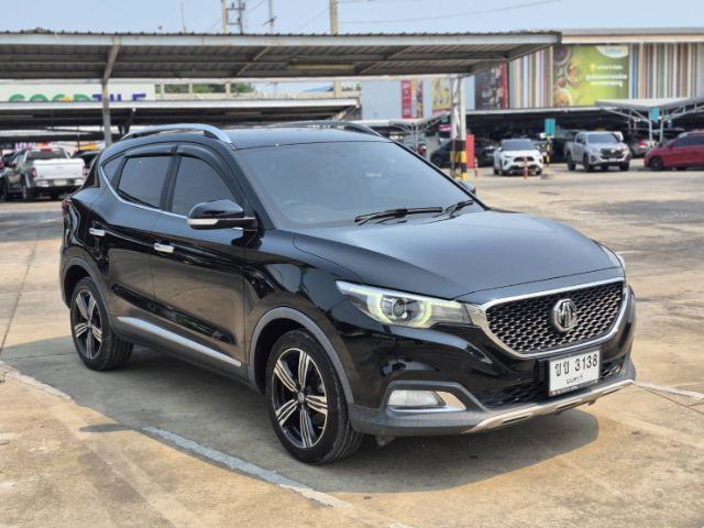 MG ZS 2020 1.5X+ Sunroof เบนซิน ไม่ติดแก๊ส เกียร์อัตโนมัติ ดำ รูปที่ 4