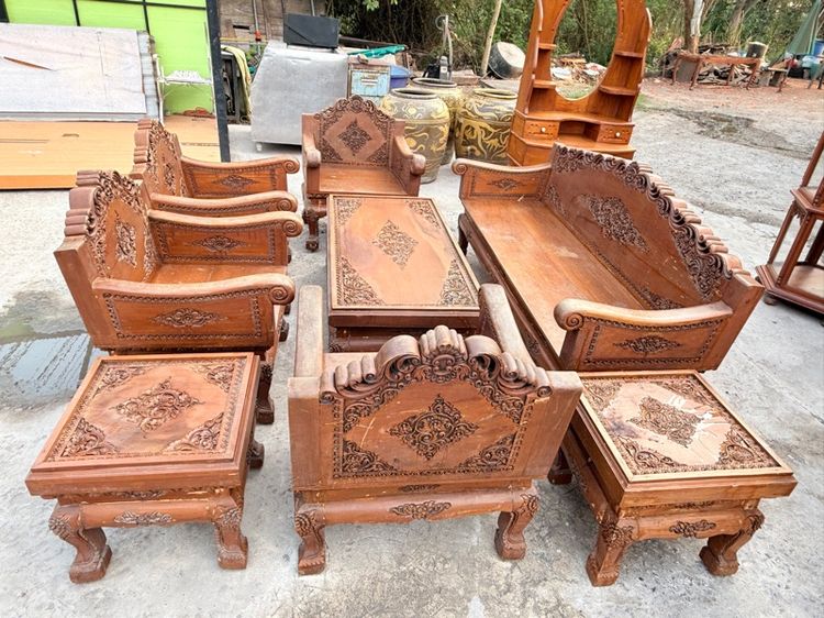 ขุดรับแขกไม้สักแกะสลัก  งานไม้เก่าแกะสวยสมบูรณ์ ครบชุด 8  ชิ้น