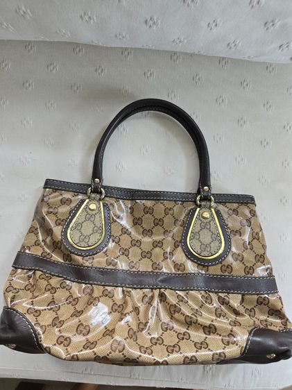 กระเป๋าถือ Gucci  GG Crytal tole มือสองสภาพดี