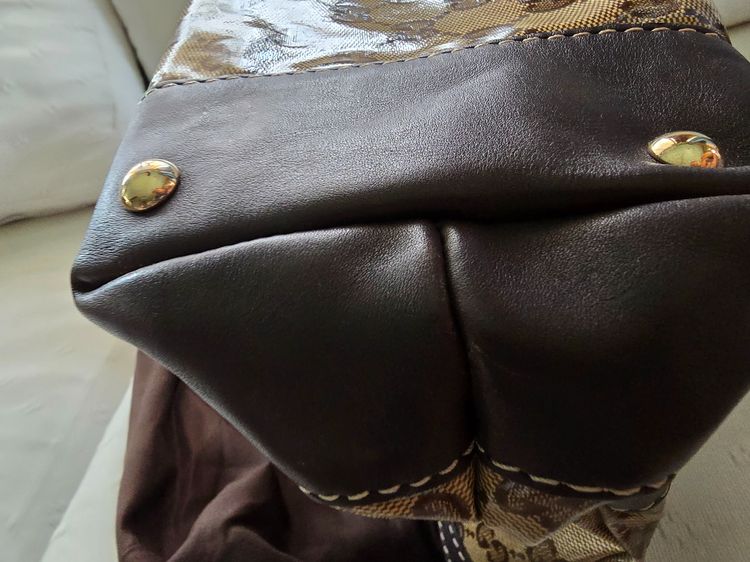 กระเป๋าถือ Gucci  GG Crytal tole มือสองสภาพดี รูปที่ 11