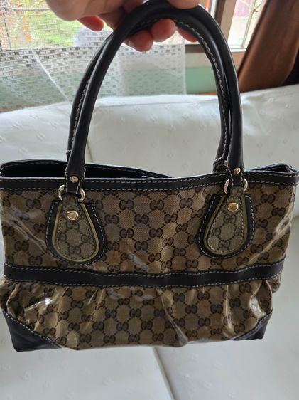 กระเป๋าถือ Gucci  GG Crytal tole มือสองสภาพดี รูปที่ 2