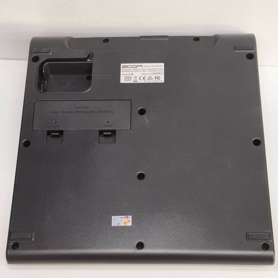 ZOOM LiveTrak L-8 Mixer Audio Interface Recorder มีอุปกรณ์ครบชุด สภาพสวย พร้อมใช้งาน รูปที่ 13