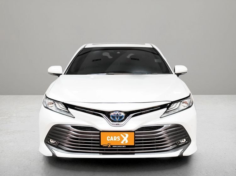 Toyota Camry 2021 2.5 Hybrid Premium Sedan ไฮบริด ไม่ติดแก๊ส เกียร์อัตโนมัติ ขาว รูปที่ 2
