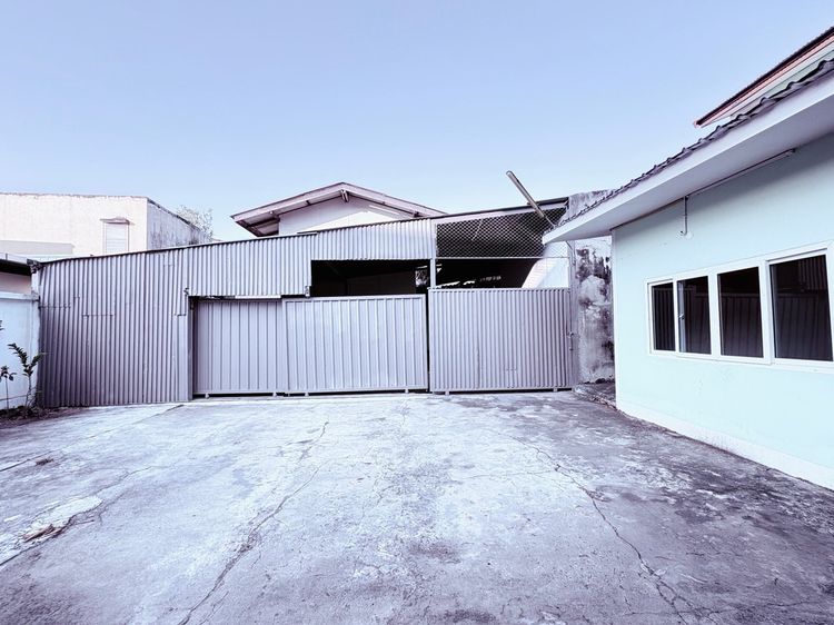 ขายหรือให้เช่าโรงงานโกดังเก็บสินค้า พร้อมออฟฟิศ 2 ชั้น ถนนประชาอุทิศ ทำเลดี เดินทางสะดวก รูปที่ 4