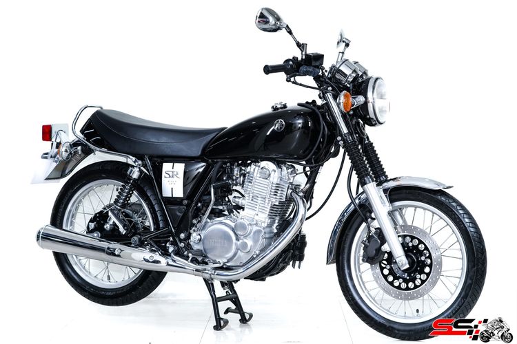 YAMAHA SR400 สีดำ ปี2021 วิ่งน้อย 681 km ไมล์แท้ มือเดียว รถสวยมากสภาพป้ายแดงไร้ริ้วรอย รูปที่ 10