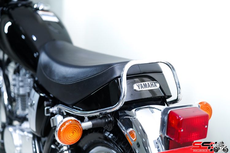YAMAHA SR400 สีดำ ปี2021 วิ่งน้อย 681 km ไมล์แท้ มือเดียว รถสวยมากสภาพป้ายแดงไร้ริ้วรอย รูปที่ 12