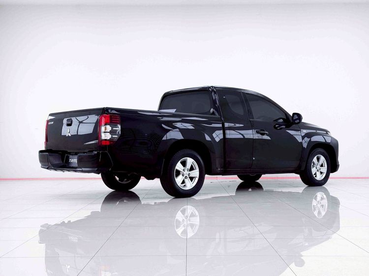 Mitsubishi Triton 2021 2.5 GL Pickup ดีเซล ไม่ติดแก๊ส เกียร์ธรรมดา ดำ รูปที่ 4