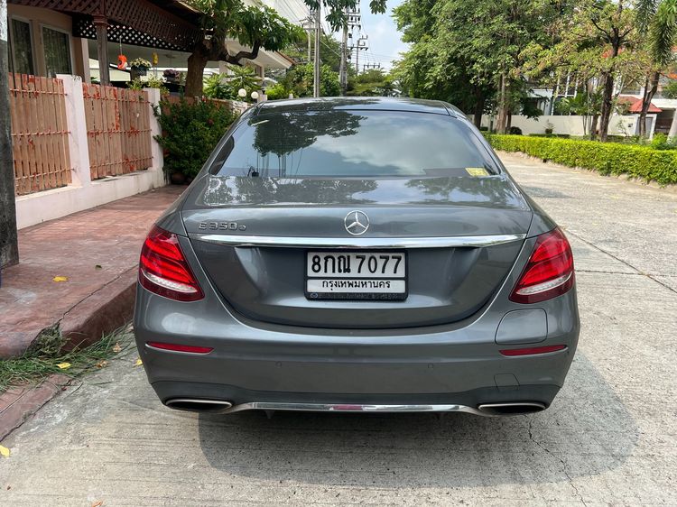 Mercedes-Benz E-Class 2018 E300e Sedan ปลั๊กอินไฮบริด (PHEV) ไม่ติดแก๊ส เกียร์อัตโนมัติ เทา รูปที่ 4