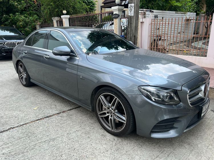 Mercedes-Benz E-Class 2018 E300e Sedan ปลั๊กอินไฮบริด (PHEV) ไม่ติดแก๊ส เกียร์อัตโนมัติ เทา