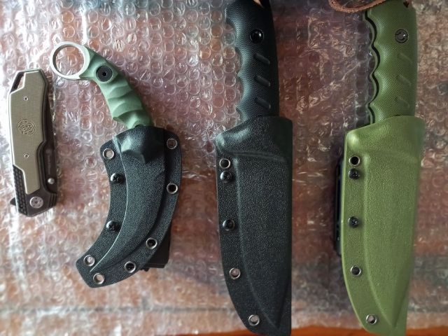 ขายมีด Tactical เกรดสะสม 4 เล่ม