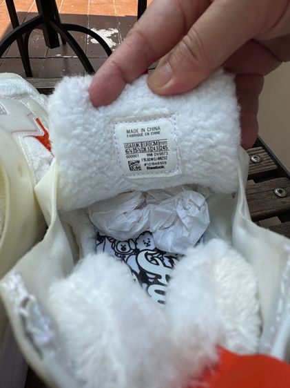 LINE FRIENDS BT21 x REEBOK INSTAPUMP FURY RJ EDITION รูปที่ 4