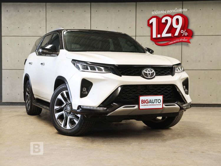 Toyota Fortuner 2022 2.4 Legender Black Top Utility-car ดีเซล ไม่ติดแก๊ส เกียร์อัตโนมัติ ขาว