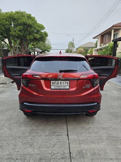 รถ Honda HR-V 1.8 RS สี แดง
