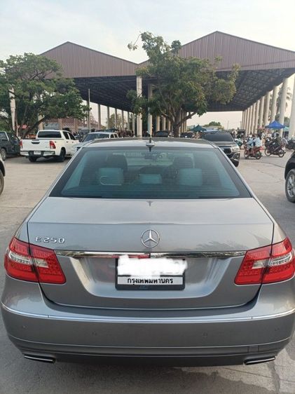 Mercedes-Benz E-Class 2012 E250 CGI Sedan เบนซิน ไม่ติดแก๊ส เกียร์อัตโนมัติ เทา รูปที่ 2