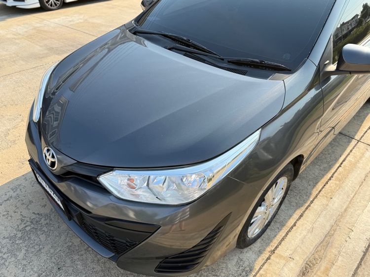 Toyota Yaris 2017 1.2 E Sedan เบนซิน ไม่ติดแก๊ส เกียร์อัตโนมัติ เทา รูปที่ 4