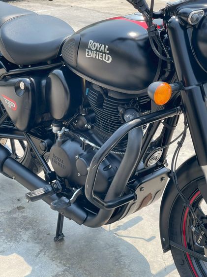 Royal Enfield Classic 350 (2023) สีดำด้านตัวท็อป รูปที่ 3