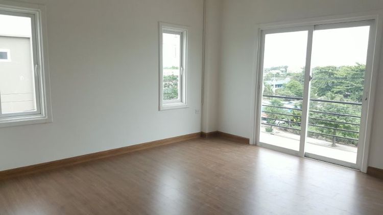 ใช่ อาคารพาณิชย์ หมู่บัานพาทาโกเนีย 4
นิมิตใหม่ รูปที่ 4