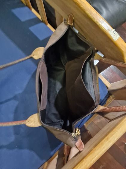 กระเป๋าสะพาย longchamp size m รูปที่ 8