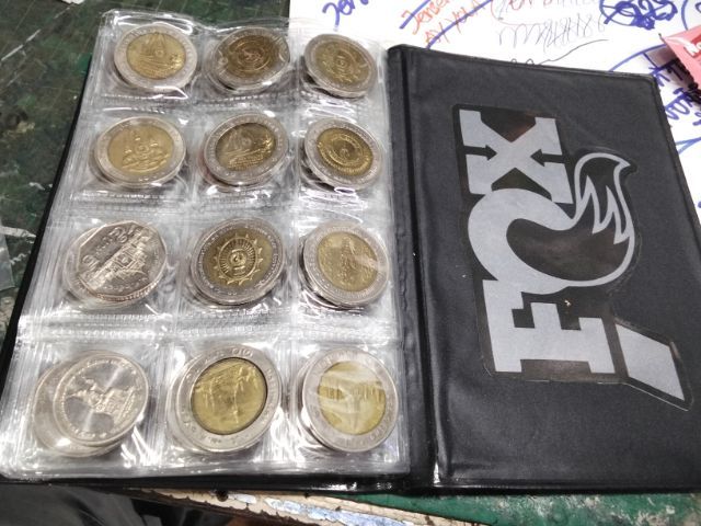 เหรียญไทย เหรียญเก่าโบราณพร้อมสมุดสะสม120เหรียญ