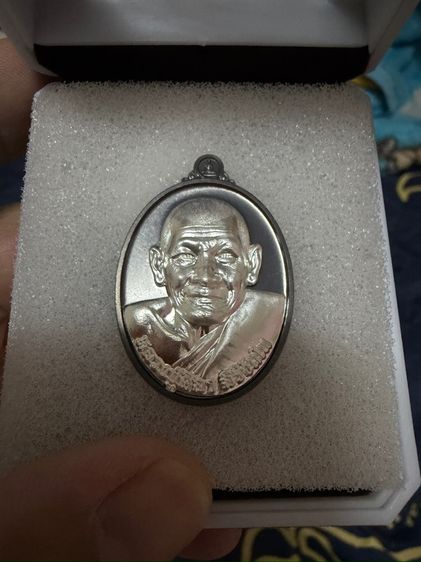 เหรียญปลดหนี้ หลวงปู่ศิลา  ไหว้ครู 69นวะหน้ากากเงิu เลข.310  รูปที่ 8