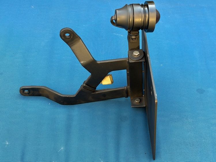 ชุดแต่ง triumph bobber รูปที่ 8