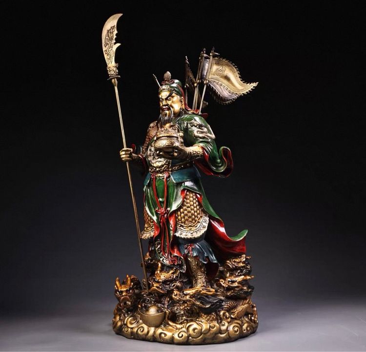 ✨เทพเจ้ากวนอูเป็นปางยืนถือกระถางทอง 