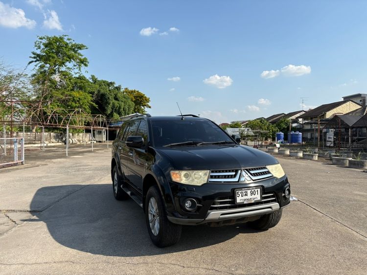 รถ Mitsubishi Pajero Sport 2.5 GT สี ดำ