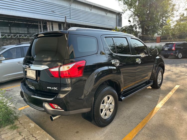 Isuzu MU-X 2013 2.5 Utility-car ดีเซล ไม่ติดแก๊ส เกียร์อัตโนมัติ ดำ รูปที่ 4