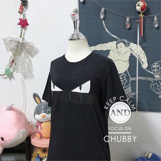 เสื้อยืดสีดำเฟนดิ Fendi Tape Bad Bugs T-Shirt รูปที่ 5