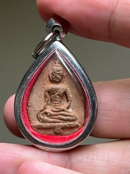 พระเนื้อดินเก่า