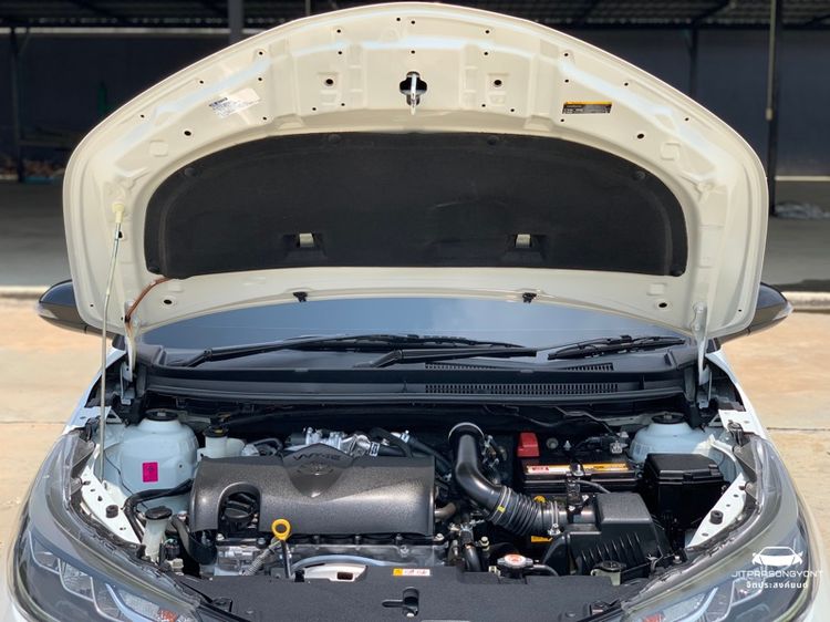 Toyota Yaris 2020 1.2 Sport Premium Sedan เบนซิน เกียร์อัตโนมัติ ขาว รูปที่ 2