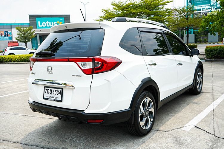 Honda BR-V 2018 1.5 V Utility-car เบนซิน ไม่ติดแก๊ส เกียร์อัตโนมัติ ขาว รูปที่ 4
