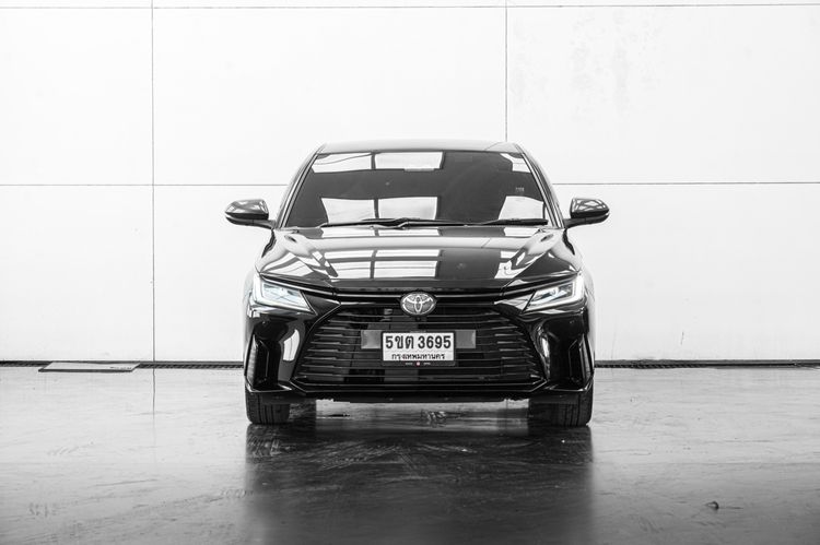 Toyota Yaris ATIV 2024 1.2 Premium Luxury Sedan เบนซิน ไม่ติดแก๊ส เกียร์อัตโนมัติ ดำ รูปที่ 3