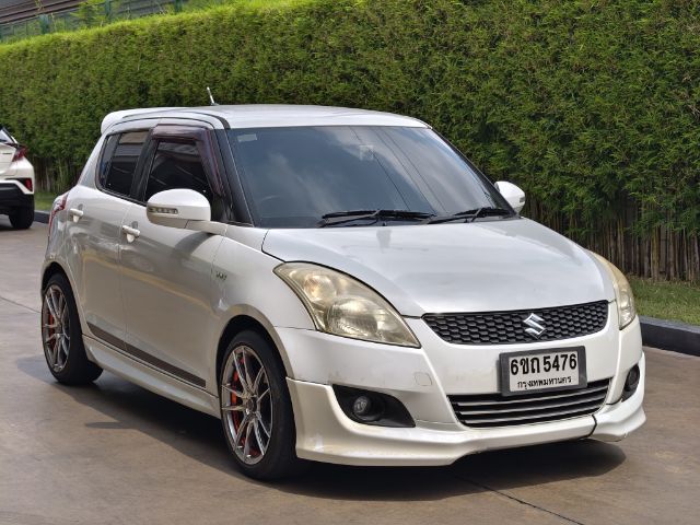รถ Suzuki Swift 1.2 GLX สี ขาว