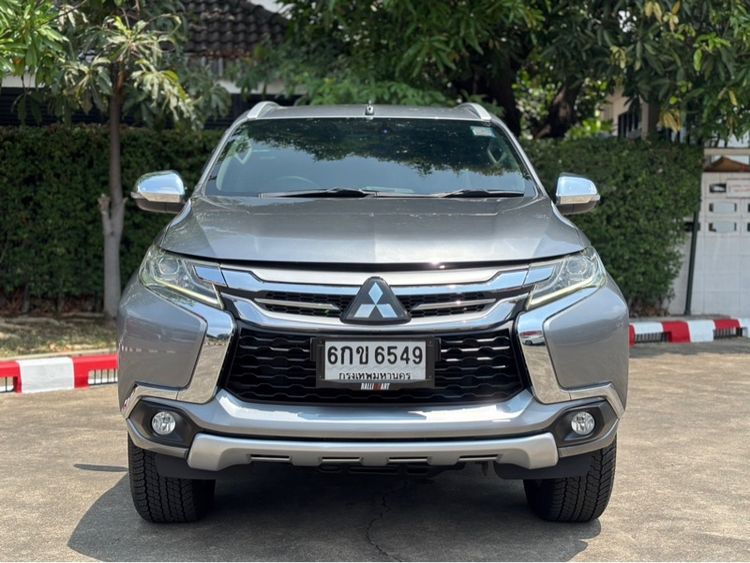 รถ Mitsubishi Pajero Sport 2.4 GT สี เทา