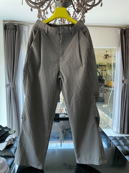 ปราด้ากางเกงขายาวทรงสวย สภาพใหม่เอี่ยม เนื้อผ้าสวยและดีมาก รูปที่ 3
