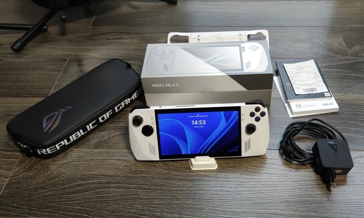เครื่องเล่นเกม Asus ROG Ally รุ่น Extreme สภาพเหมือนใหม่