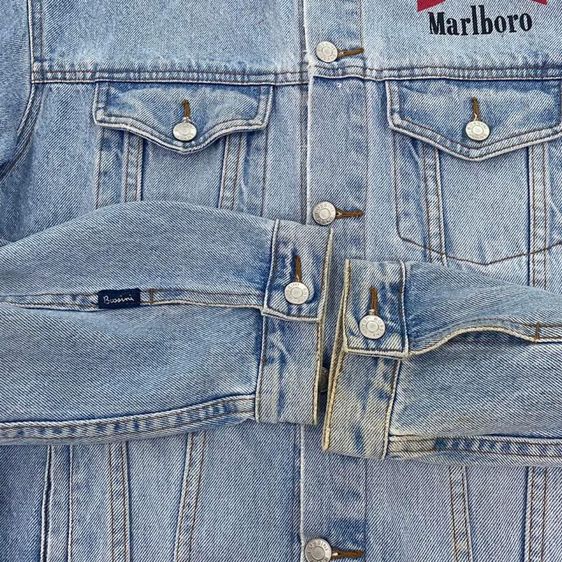 เสื้อเชิ้ตยีนส์ Bossini x Marlboro McLaren แท้ 💯 size M ขนาดอก 22 ยาว 27 สภาพดีมาก ดีเทลสีเฟดสวย เนื้อผ้าดีมากครับ รูปที่ 5