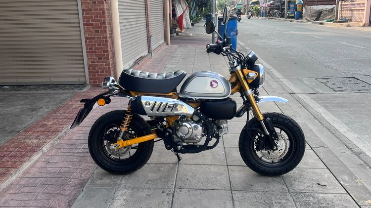 2024 Honda Monkey  จดปี 24 ไมล์ 378 km.