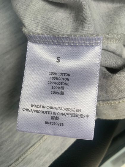 เสื้อ Essential (T-Shirt) รูปที่ 4