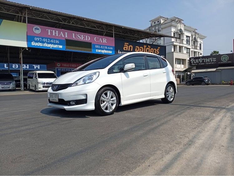Honda Jazz 2011 1.5 SV i-VTEC Sedan เบนซิน ไม่ติดแก๊ส เกียร์อัตโนมัติ ขาว รูปที่ 3