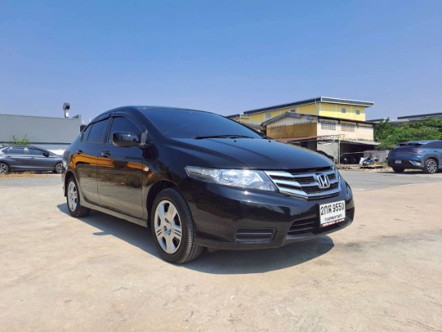 Honda City 2013 1.5 S CNG Sedan เบนซิน NGV เกียร์อัตโนมัติ ดำ รูปที่ 2