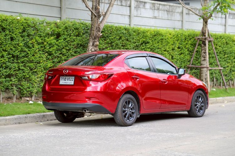 Mazda Mazda 2 2018 1.3 High Connect Sedan เบนซิน ไม่ติดแก๊ส เกียร์อัตโนมัติ แดง รูปที่ 3