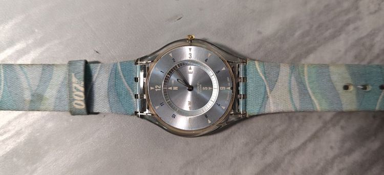Swatch Skin SFK154 "Thunderball" Swatch รุ่น SFK154 จากคอลเลกชัน James Bond 007 "Thunderball" (1965) เปิดตัวครั้งแรกในปี 2002 ฉลองครบรอบ 40  รูปที่ 2