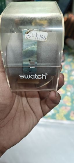 Swatch Skin SFK154 "Thunderball" Swatch รุ่น SFK154 จากคอลเลกชัน James Bond 007 "Thunderball" (1965) เปิดตัวครั้งแรกในปี 2002 ฉลองครบรอบ 40  รูปที่ 5