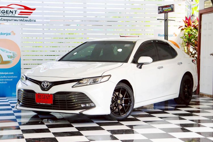 Toyota Camry 2020 2.0 G Sedan เบนซิน ไม่ติดแก๊ส เกียร์อัตโนมัติ ขาว รูปที่ 3